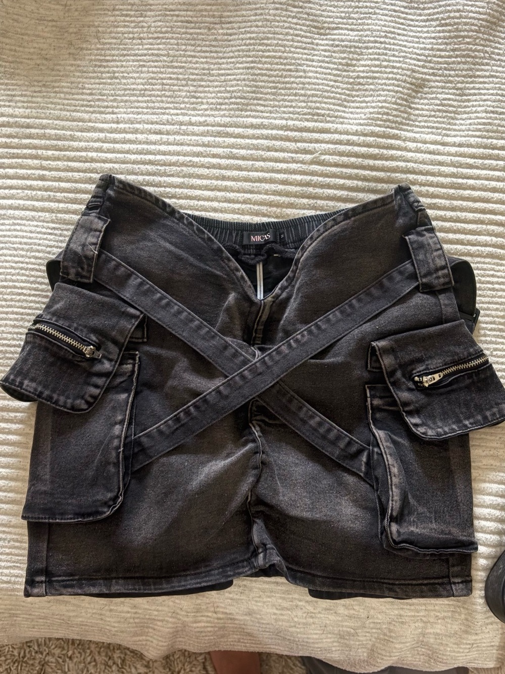 V-waist Buckle Flap Pocket Denim Cargo Mini Skirt